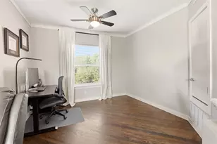 3922 Gilbert Ave, Dallas, TX 75219 - Photo 4