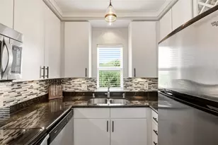 3922 Gilbert Ave, Dallas, TX 75219 - Photo 10