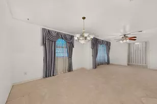 1000 Townsend Ln, DeSoto, TX 75115 - Photo 6