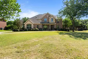 5200 Townsend Dr, Flower Mound, TX 75028 - Photo 2