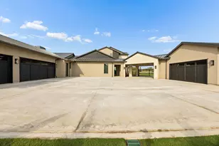 1402 Clydesdale Rd, Bartonville, TX 76226 - Photo 38