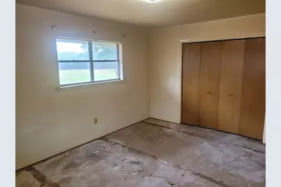 115 S Crescent Drive, Electra, TX 76360 - Photo 2