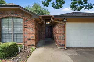312 Banyan Dr, Grapevine, TX 76051 - Photo 4