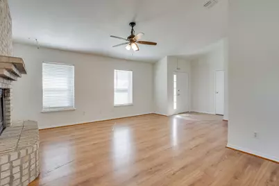 5805 Fall Creek, Granbury, TX 76049 - Photo 12