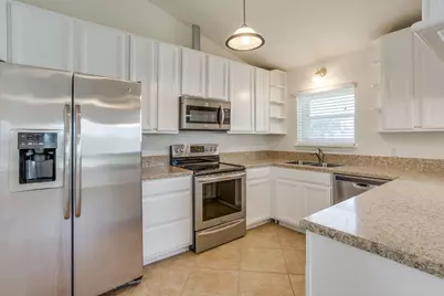 5805 Fall Creek, Granbury, TX 76049 - Photo 16