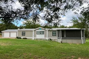 112 Pima Dr, Nocona, TX 76255 - Photo 2