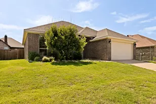 4009 Kensington Dr, Sanger, TX 76266 - Photo 2