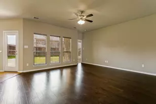 4009 Kensington Dr, Sanger, TX 76266 - Photo 6
