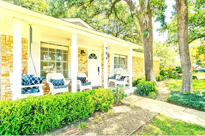 721 Fouts Drive, Irving, TX 75061 - Photo 2