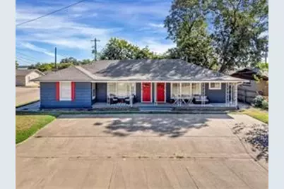 201 S Jones Street, Granbury, TX 76048 - Photo 36