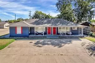 201 S Jones St, Granbury, TX 76048 - Photo 36