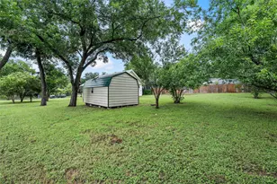 1609 Reuter Ave, Waco, TX 76708 - Photo 22
