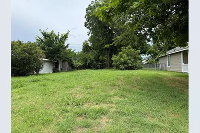 715 W Bond Street, Denison, TX 75020 - Photo 1