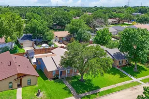 7232 Long Canyon Trail, Dallas, TX 75249 - Photo 4