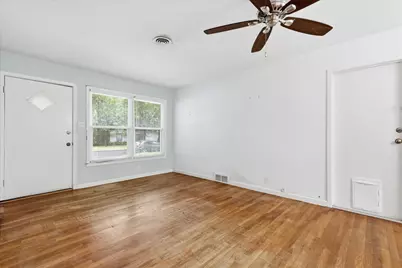 904 Cordell Street, Denton, TX 76201 - Photo 10