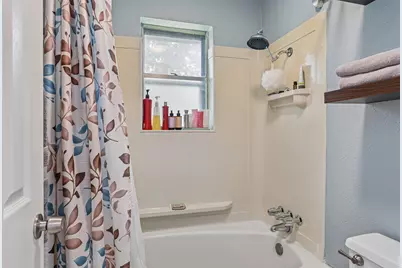 6204 Circleview Drive, Haltom City, TX 76180 - Photo 32