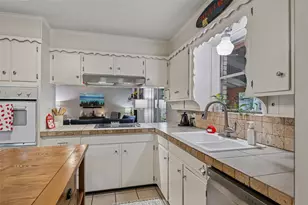 6204 Circleview Dr, Haltom City, TX 76180 - Photo 16