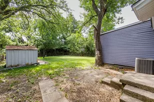 1738 Oak Hill Cir, Dallas, TX 75217 - Photo 16