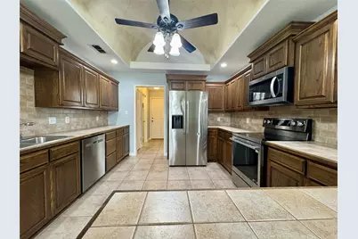 7918 Skyline Drive, Abilene, TX 79606 - Photo 10