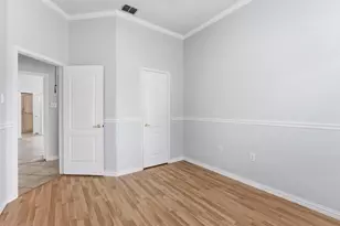 7609 Albany Ln, Arlington, TX 76002 - Photo 8