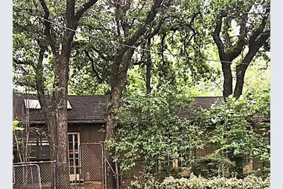 900 Luke Street, Irving, TX 75061 - Photo 2