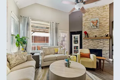 438 Southridge Way, Irving, TX 75063 - Photo 8
