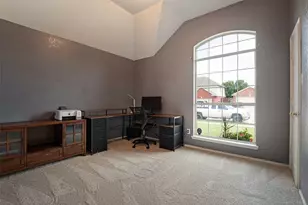 902 Cutting Horse Dr, Mansfield, TX 76063 - Photo 10