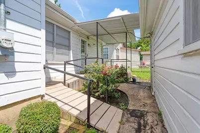 101 N Burdette Avenue, Sherman, TX 75090 - Photo 22