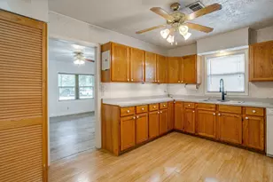 5711 Margewood Dr, Dallas, TX 75236 - Photo 6