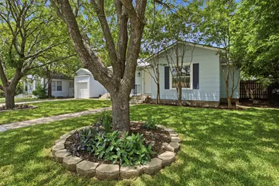 4930 Donnelly Avenue, Fort Worth, TX 76107 - Photo 4
