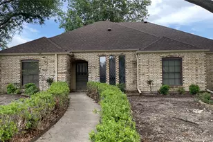 818 Pebblebrook Dr, Allen, TX 75002 - Photo 1