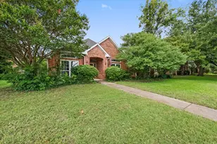 812 Fall Dr, Allen, TX 75002 - Photo 2