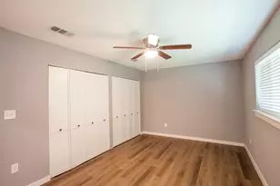 3346 Townsend Dr, Dallas, TX 75229 - Photo 36
