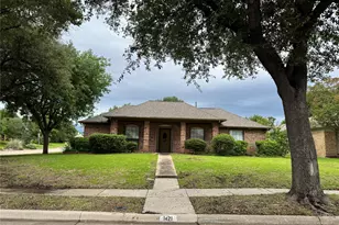 1421 Glyndon Dr, Plano, TX 75023 - Photo 2