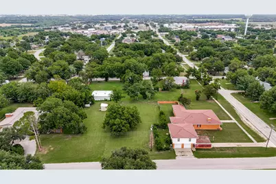 618 W 5th Street, Justin, TX 76247 - Photo 1