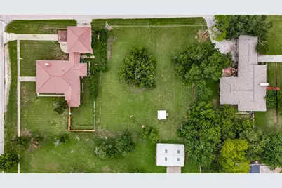 618 W 5th Street, Justin, TX 76247 - Photo 4