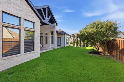 8915 Frostweed Road, Frisco, TX 75035 - Photo 32