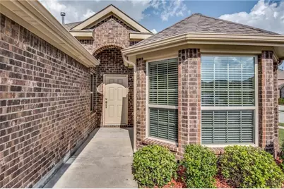 429 Roger Graves Circle, McKinney, TX 75072 - Photo 2