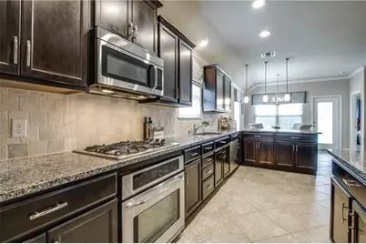 429 Roger Graves Circle, McKinney, TX 75072 - Photo 8