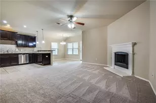 429 Roger Graves Cir, McKinney, TX 75072 - Photo 4
