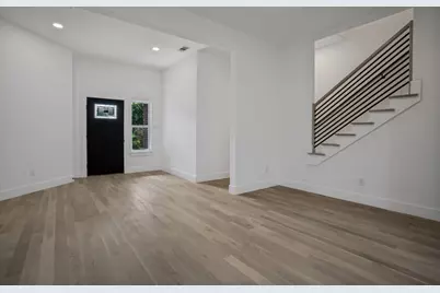 2845 Laurel Oak Drive, McKinney, TX 75071 - Photo 2