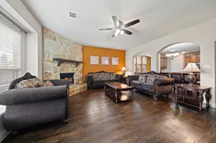 1624 Zebra Finch Dr, Little Elm, TX 75068 - Photo 4
