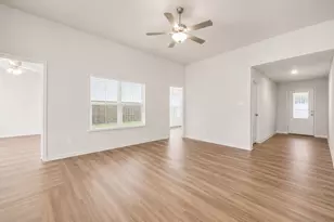 309 Donna Dr, Ferris, TX 75125 - Photo 4