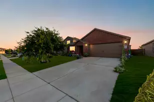 309 Donna Dr, Ferris, TX 75125 - Photo 2