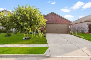 309 Donna Dr, Ferris, TX 75125 - Photo 4