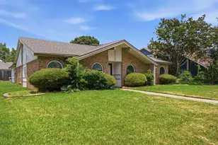 2813 Countess Dr, Plano, TX 75074 - Photo 2