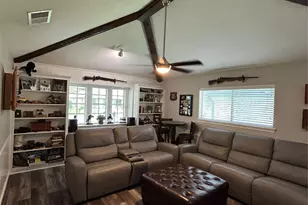 6014 Daven Oaks Dr, Dallas, TX 75248 - Photo 8