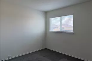 2237 Diamond Dr, Grand Prairie, TX 75051 - Photo 20