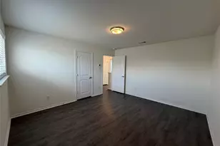 2237 Diamond Dr, Grand Prairie, TX 75051 - Photo 32