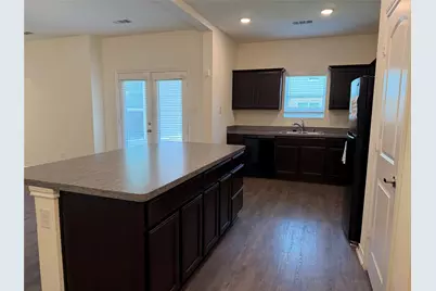 2237 Diamond Drive, Grand Prairie, TX 75051 - Photo 8